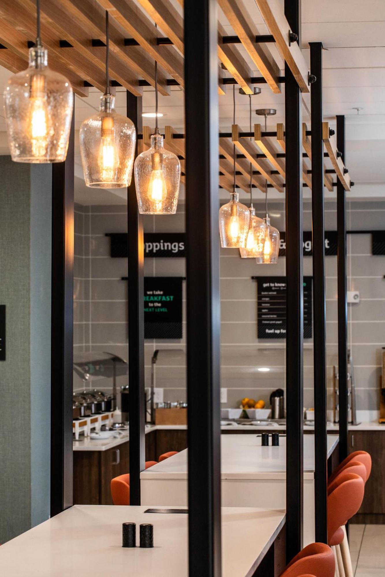 Holiday Inn & Suites Detroit - Troy By Ihg Buitenkant foto