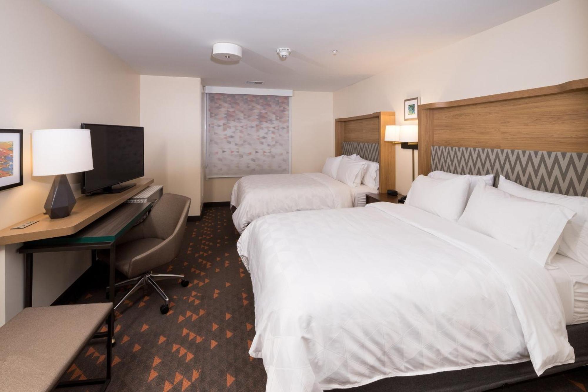 Holiday Inn & Suites Detroit - Troy By Ihg Buitenkant foto